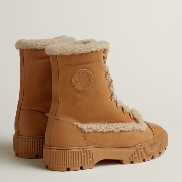 NIB Hermes Fresh Shearling Women’s Ankle Boot Miel Beige Tan US 8 - Picture 2 of 15
